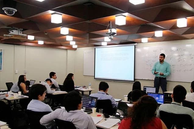 Curso de Verano en Finanzas Avanzadas 2026: ¡La Puerta Abierta a una Carrera Estelar en el BCRP!
