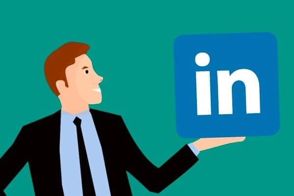 LinkedIn para Economistas: 3 errores que matan tu perfil ante los reclutadores